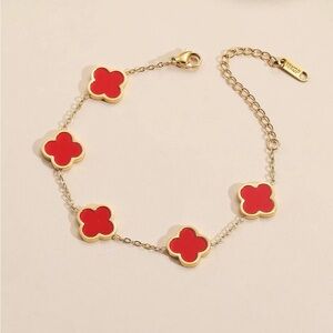 ❤️✨MUST-HAVE RED & GOLD CLOVER BRACELET✨❤️